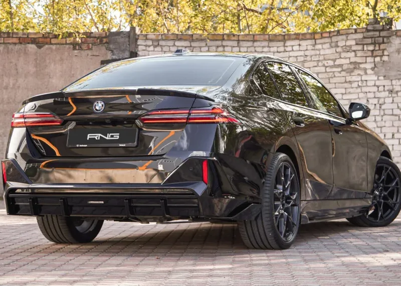 Bočné prahy pre BMW 5 G60
