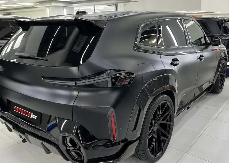 Karbónové vložky do zadného nárazníka pre BMW XM