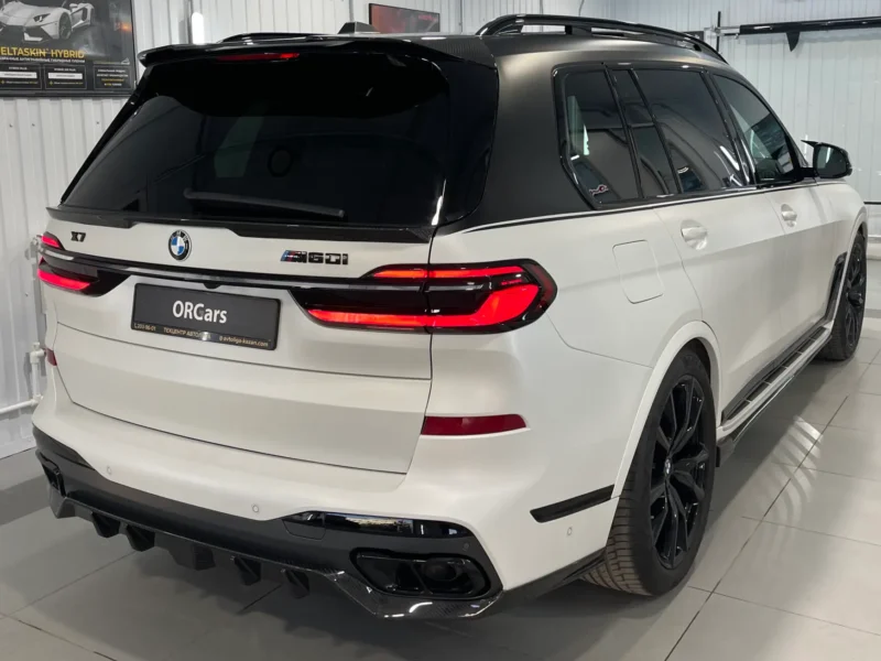 Karbónový difúzor V2 pre BMW X7 LCI