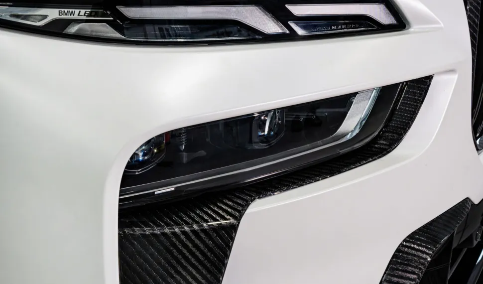 Karbónové kryty predných svetiel pre BMW X7 LCI