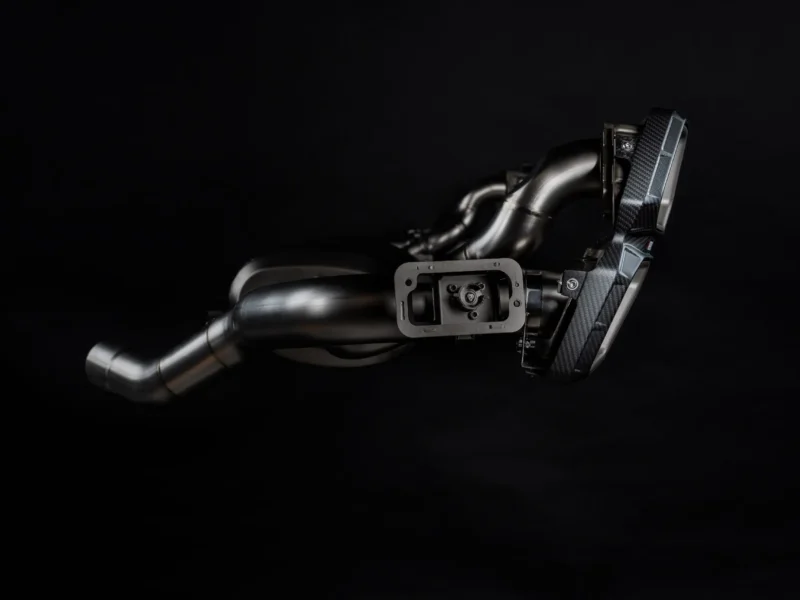Výfukový systém Akrapovič pre BMW XM G09