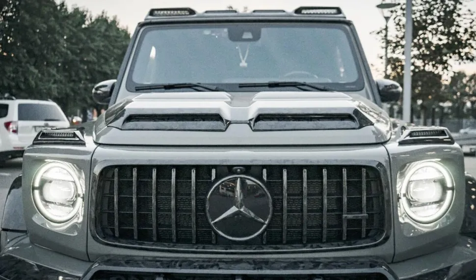 Karbónová maska chladiča pre Mercedes-Benz triedy G W463
