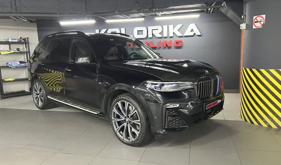 Karbónové vložky do predných blatníkov pre BMW X7