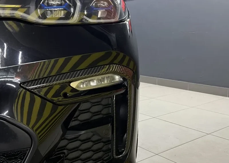 Karbónové vložky do predného nárazníka pre BMW X7