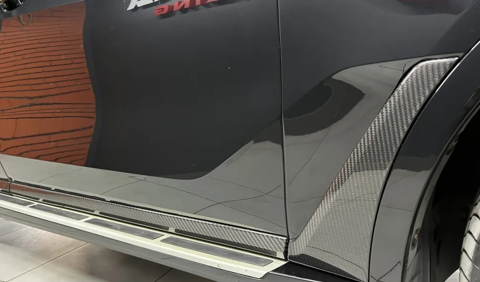 Karbónové vložky do predných blatníkov pre BMW X7