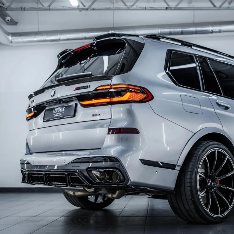 Difúzor V1 pre BMW X7 LCI