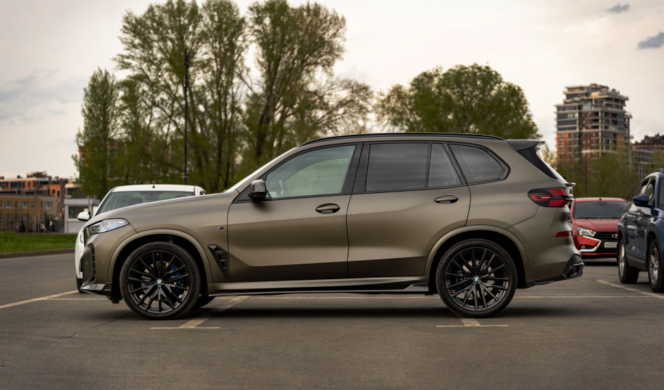 Karbónové vložky do predných blatníkov pre BMW X5 LCI