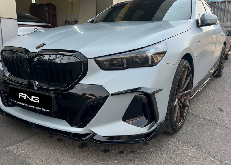 Rozdeľovač predného nárazníka pre BMW 5 G60