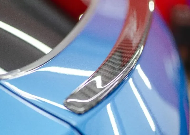 Karbónový zadný spojler pre BMW X6 G06