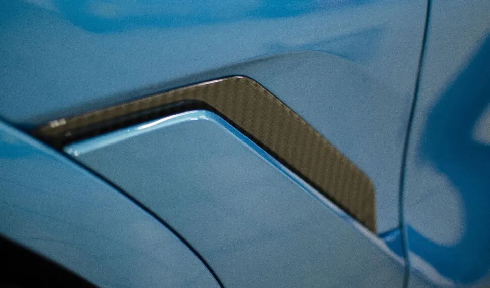 Karbónové vložky do predných blatníkov pre BMW X6 G06