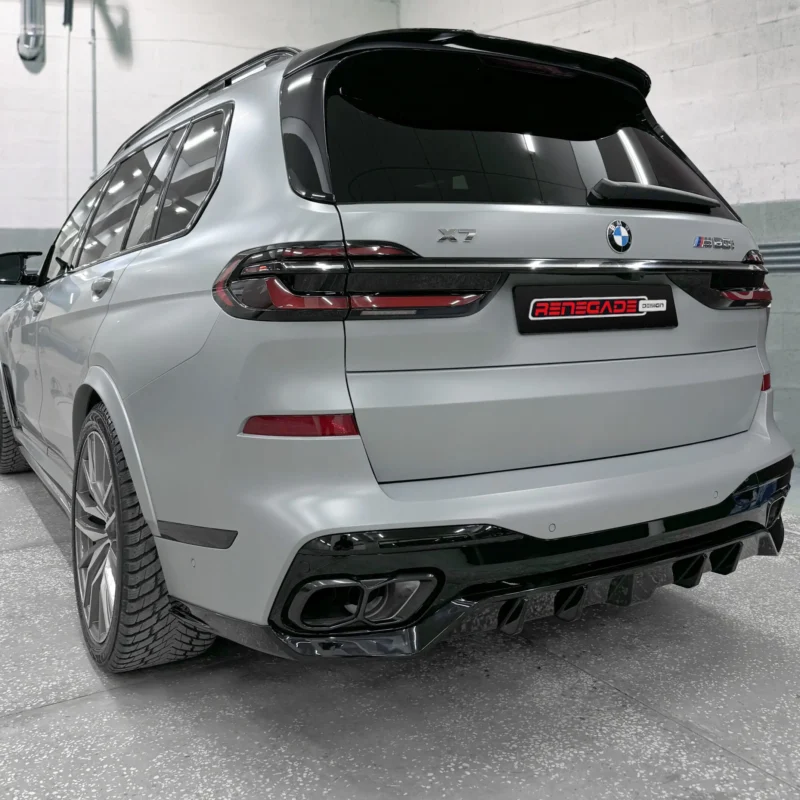 Zadný difúzor pre BMW X7 LCI V2