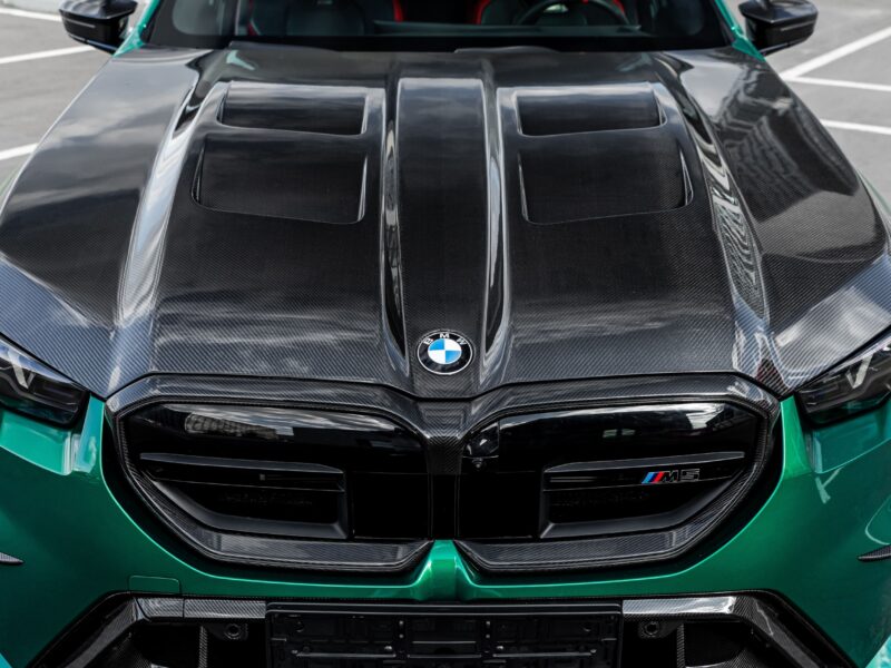 Karbónová maska ​​chladiča pre BMW M5 G90